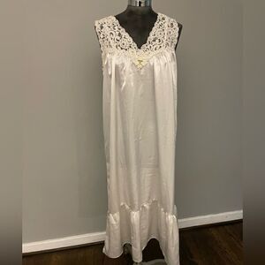 Intimate Concepts by Terry Russo Size Medium